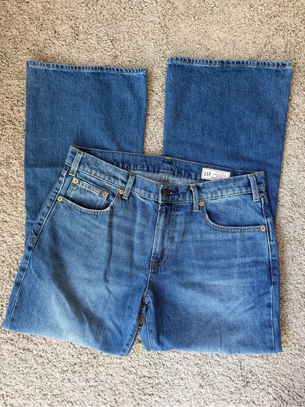 GAP Relaxed Flare Mid Rise Jeans Women's Denim